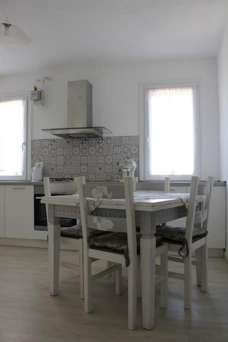 Apartment With Terrace In Chioggia'S Main Square Eksteriør bilde