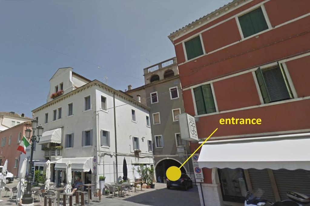 Apartment With Terrace In Chioggia'S Main Square Eksteriør bilde